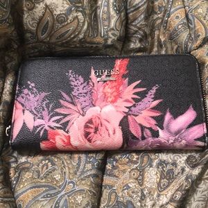 Guess wallet
